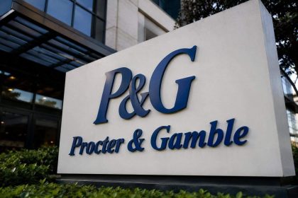 P&G (NYSE:PG) Outperforms Staples Sector as Oil Surge Challenges July Earnings
